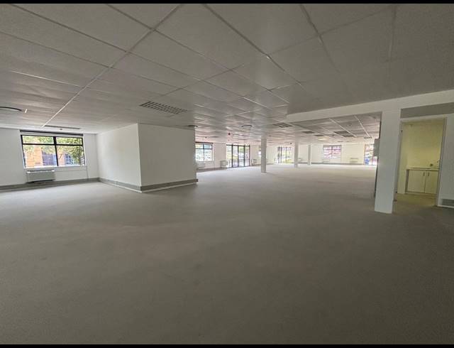 1,014M² OFFICE TO LET IN PLATTEKLOOF 3